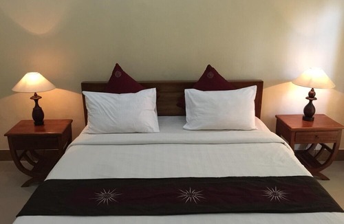 Ubud City-Centre House | Feel the Balinese Ambience in the Heart of Ubud, 10 Mins to Central ubud (Dbl)