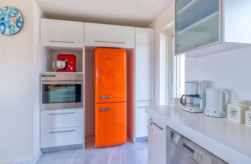 Lavreotiki House | Ferienvilla auf einem privaten und sicheren Grundstück by Interhome