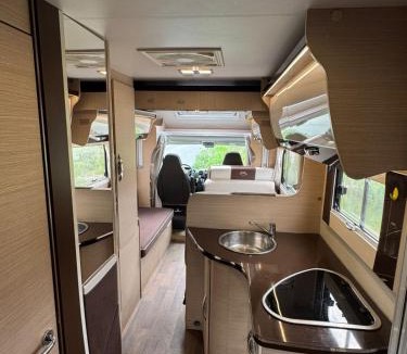 Hliðar House | Fiat Mc Louis Camper Van RV