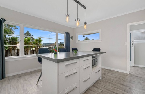 Springfield House | Figtree Bungalow – Rotorua Holiday Home