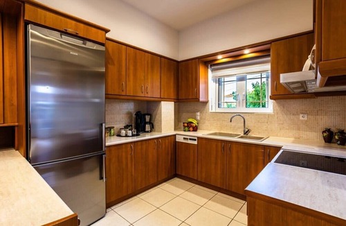 Filiatra House | Filiatra Downtown Cozy Retreat - Homely Vibes