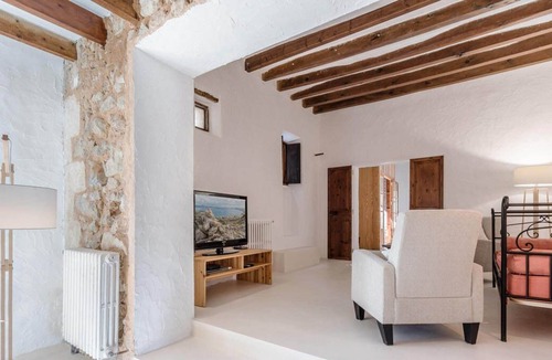 Buger House | Finca Antic in Buger