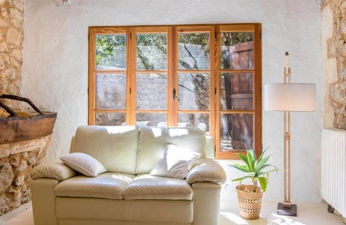 Buger House | Finca Antic in Buger