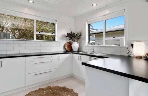 Omanu House | Five Palms Luxury Beach Escape