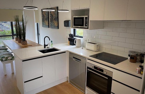 Flat Bush House | Flat Bush Holiday Accommodation