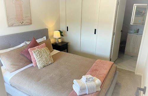 Flat Bush House | Flat Bush Holiday Accommodation