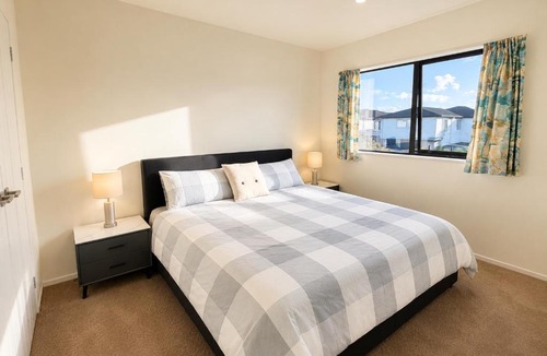 Ormiston House | Flat Bush Luxury Home