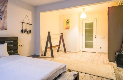 Bomonti Apartment | Flat w Garden 15 min to Cevahir Mall in Sisli