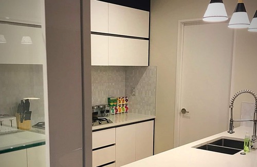 Flat Bush House | Flatbush Holiday Accommodation, Casheltown Residence CC|7 Bedrooms|2 Kitchens|Dining|Lounges