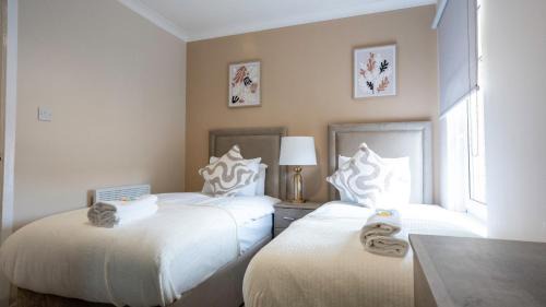 East End House | Forbes House