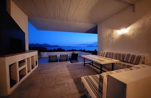 Playa de Formentor Apartment | FORMENTOR studio, panoramic view, direct sea access, swimming pool, air conditioning, wifi, parking