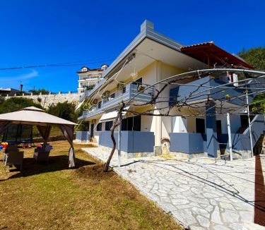 Qeparo Apartment | Fotis apartments