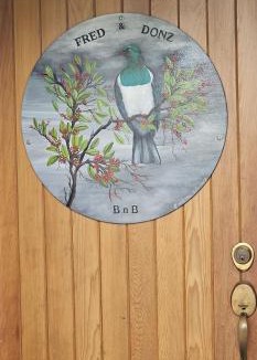 Two Mile Bay Bed & Breakfast | Fred&Donz Bed and Breakfast