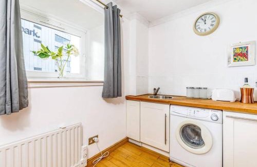 Finnieston Apartment | Fresh, modern West End apartment beside Hydro