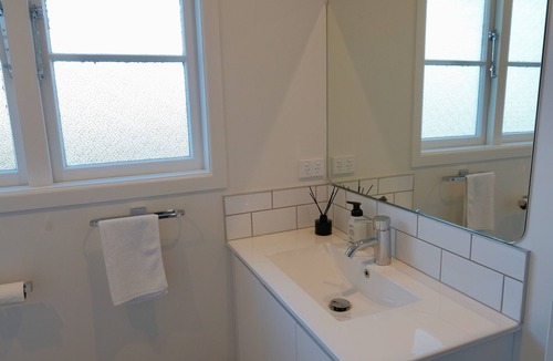 Hamilton East House | Freshly Renovated in Hamilton East