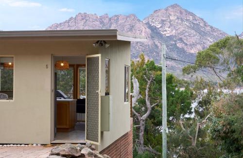 Coles Bay House | Freycinet Sanctuary 5