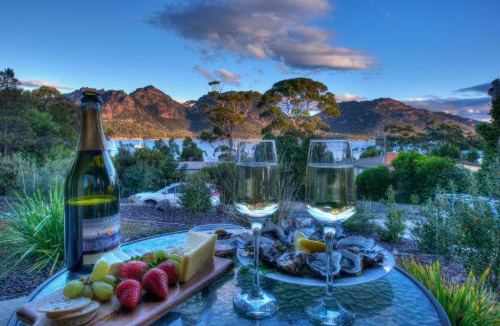 Coles Bay Apartment | Freycinet Stone Studio 5 - Greystone