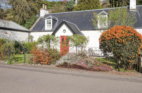 Fortrose House | Fuchsia Cottage