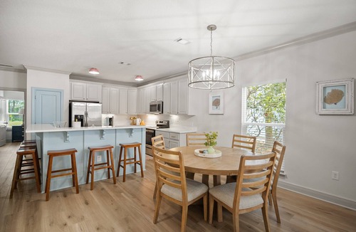Villages of Crystal Beach House | Fully Loaded | Pool | 3 Kings | A+ Location