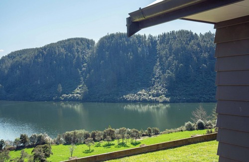 North Island House | Fun and Falls Haven - Mangakino Holiday Home