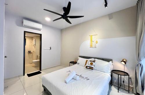 Bangsar South Apartment | Gaia Residence, Gamuda Gardens Rawang by Sleepy Bear