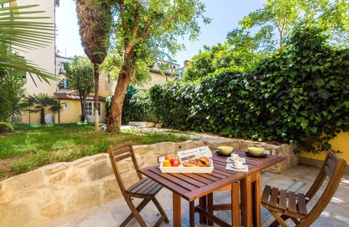 San Lorenzo Apartment | Garden Charming Niche