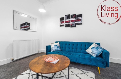 Coatbridge Apartment | Garturk Apartment by Klass Living Coatbridge
