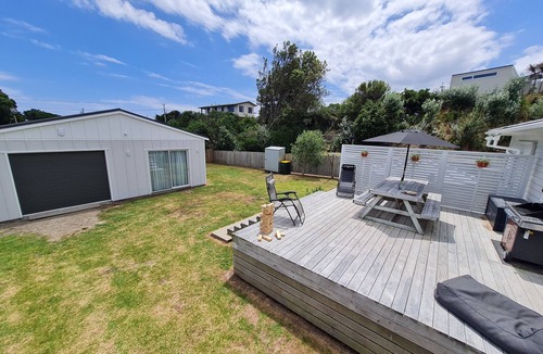 Waitarere Beach House | George's Post at Waitarere Beach