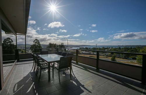 St Helens Apartment | Georges Bay Luxury - St Helens