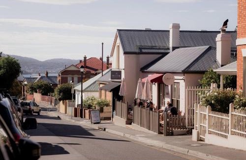 Battery Point House | Georgian built Battery Point cottage