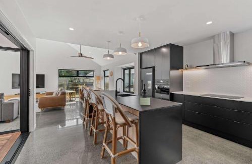 Tutukaka House | Georgie's Toots House