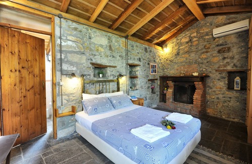 Gera House | Gera's Olive Grove