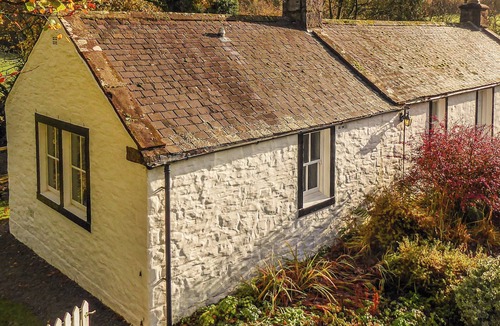 Lockerbie Cottage | Get away from it all with a relaxing break in the beautiful countryside.