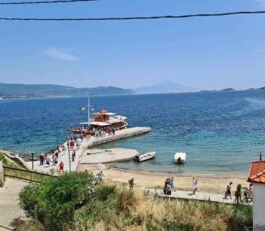 Aristotelis Apartment | Gianni's Apartment 1 by the Sea