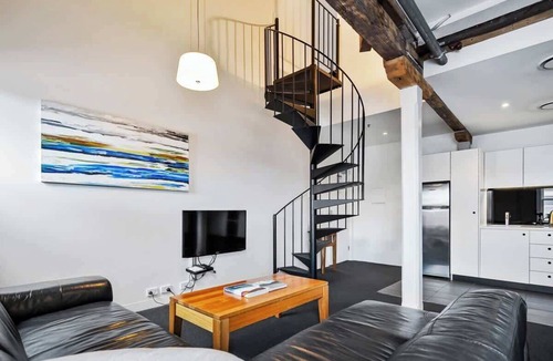 Sullivan's Cove Apartment | Gibson's Mill Penthouse with private balcony - 302