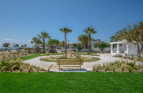 Plaka Hotel | Glaronissi Beach