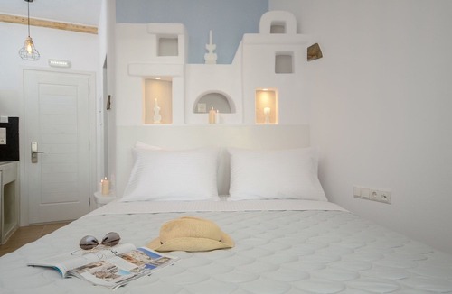 Plaka Hotel | Glaronissi Beach