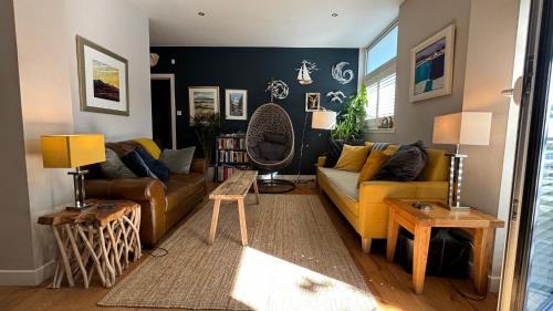 Partick Apartment | Glasgow Harbour Clyde Waterfront Apartment