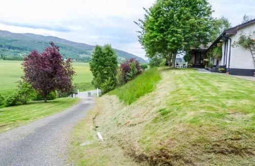 Beauly Cottage | GLEN AFFRIC VIEW AT HILL HOUSE, family friendly in Cannich
