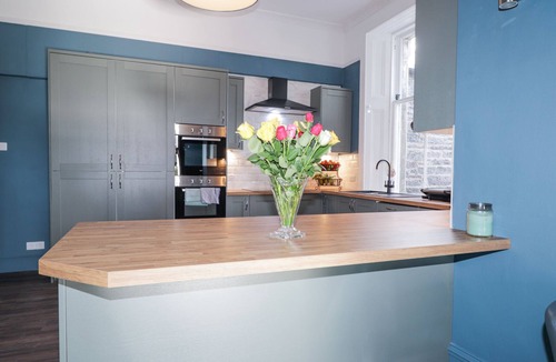 Kingussie House | GLENSPEY, pet friendly, character holiday cottage in Kingussie