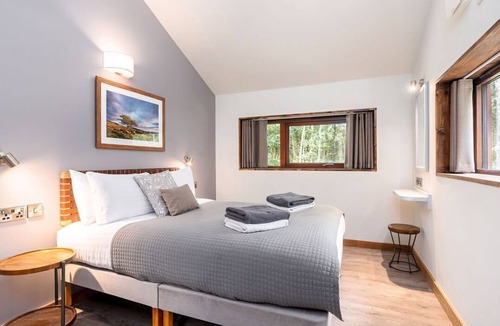 Peebles Cabin | Glentress Forest White Willow Premium Valley View