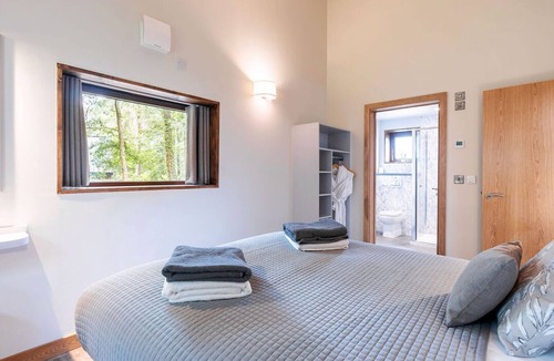 Peebles Cabin | Glentress Forest White Willow Premium Valley View
