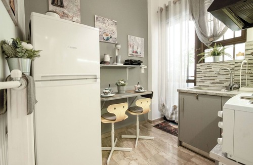 Aigaleo Apartment | Golden Aurora - Modern Apartment in Egaleo/Athens