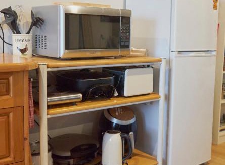 Beaconsfield Apartment | GOLDFIELDS STUDIO APARTMENT, Beaconsfield - Fully Self-contained, air-conditioning