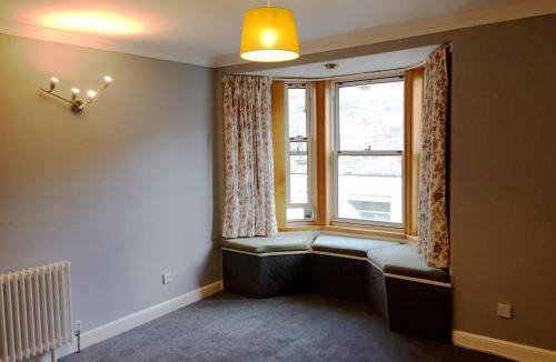 Dunbar Apartment | Gorgeous 3 bedroom Dunbar Serviced Apartment
