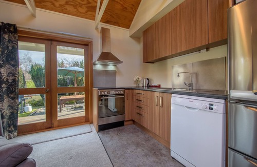 Speargrass Flat Apartment | Gorgeous Two-Bedroom Apartment below Coronet Peak