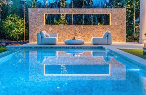 Urbanitzacio Gotmar Villa | Gotmar Beach Is A Modern