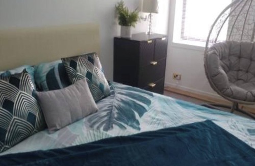 Gourock Apartment | gourock blissful apartment with 3 bedrooms
