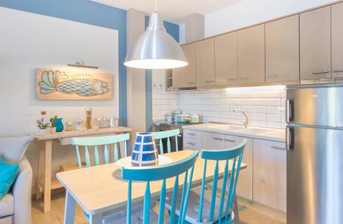 Chrisi Akti Apartment | Grand Blue Apartment