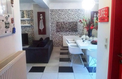 Agioi Anargyroi-Kamatero Apartment | Greek Hospitality with free WiFi, free PARKING.